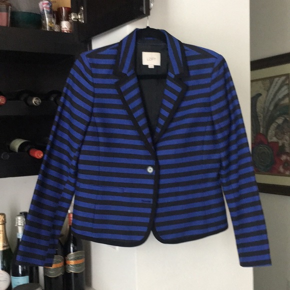 MOVING SALE! LOFT Stripe Blazer w/contrasting lapel & hemline - Picture 5 of 9